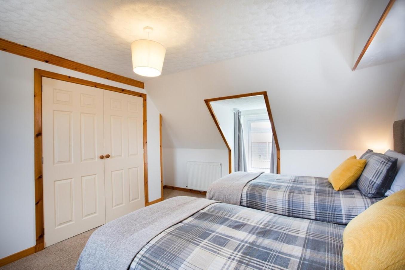 Mike'S 3-Bedroom Countryside Cottage Alness Luaran gambar