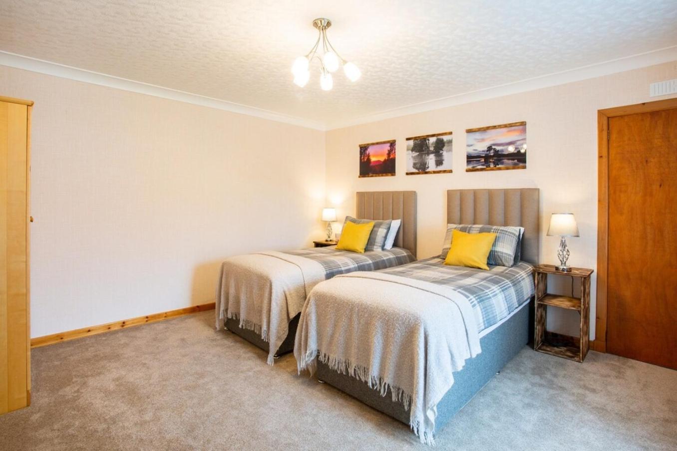 Mike'S 3-Bedroom Countryside Cottage Alness Luaran gambar